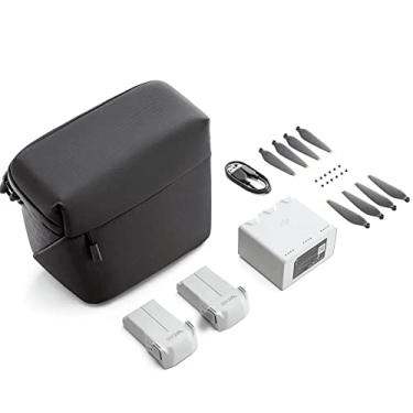 Imagem de DJI Kit Mini 3 Pro Fly More Plus, inclui duas baterias inteligentes de voo Plus, um hub de carregamento bidirecional, controle remoto, cabo de dados, bolsa de ombro, hélices sobressalentes e