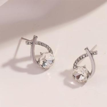 Imagem de Um par de brincos de cruz incrustados de diamante elegantes – Zircónia cúbica cintilante, 0,7 x 0,43 polegadas – Elegante e versátil para uso diário, 1.8*1.1cm, Liga metálica, Sem Pedra Preciosa