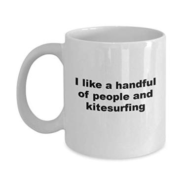 Imagem de Eu gosto de um punhado de pessoas e kitesurf