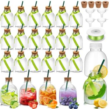 Imagem de Vesici 24 garrafas de plástico de 293 ml com cortiça e palha, garrafas vazias de suco para bebidas, mini garrafas de licor reutilizáveis com fita de seda verde para decoração personalizada de festa de