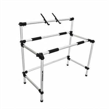 Imagem de Suporte Profissional Titanium Racks RM150 Com Borrachas Para Melhor Acomodar Sua Mesa de Som ou Mixer