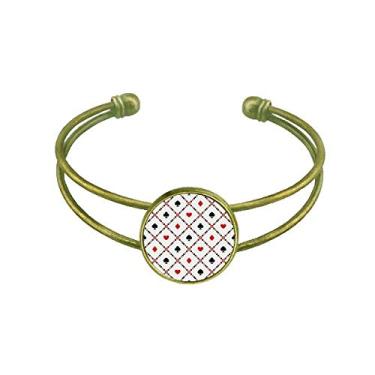 Imagem de Bracelete retrô com estampa de utensílios de jogo de cartas e joias de punho aberto