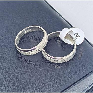 Imagem de Par de Aliança Compromisso Oração Pai Nosso em Português Aço Inox 316L Prata + Caixa Estojo Veludo Caixinha porta jóia