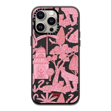 Imagem de CASETiFY Capa de couro para iPhone 15 Pro Max [Texturizada/Proteção contra quedas de 1,5 m/Compatível com Magsafe] - Estampas de animais - Cheetah Paradise Pink - Jet Black