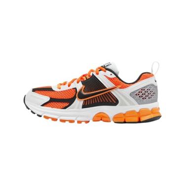 Imagem de Nike Tênis infantil Vomero 5 (HF6998-800, laranja total/branco/platina metálica/preto), Laranja total/branco/platina metálica/preto, 5.5 Big Kid