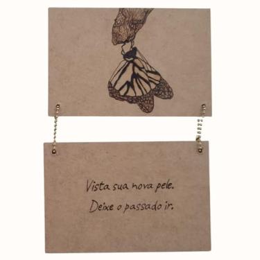 Imagem de Placa decorativa artesanal com pirografia criativa | Decoração em qualquer ambiente - Tema "Nova Pele"; conjunto exclusivo produzido com técnica e charme em cada detalhe.