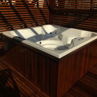 Imagem de Spa Flower Spacril com Hidro - Standard - Ouro Fino