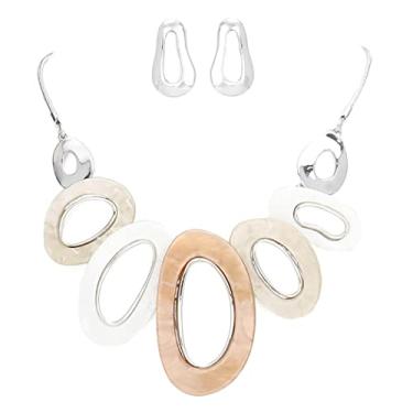 Imagem de Rosemarie & Jubalee Conjunto de brincos de colar moderno com elos de resina oval bronze neutro polido tom prateado polido, extensor de 30,5 cm + 7,6 cm, Metal, resina