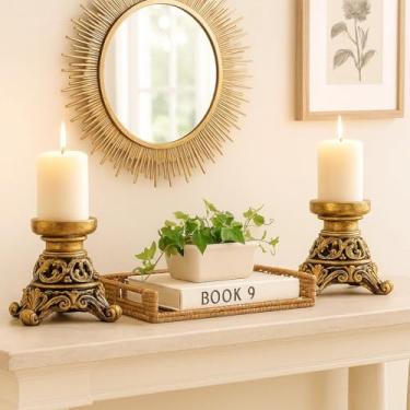 Imagem de Castiçais Decorativos Conjunto de 2, Base Ornamentada Dourada, Estilo Barroco, para Velas Cilíndricas alto elegante para mesa de jantar decoração de vela de casamento