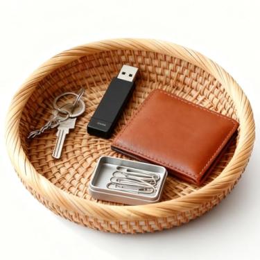 Imagem de Tigela pequena de vime tecida à mão - Bandeja redonda de 19 cm para chaves, moedas, carteira, joias - Organizador de vime natural para entrada, mesa, mesa de cabeceira