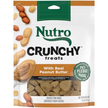 Imagem de Petiscos para cães Nutro Crunchy com manteiga de amendoim real, saco de 473 ml