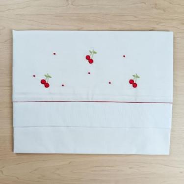 Imagem de Cueiro | Bordado à mão - Cereja