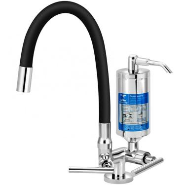 Imagem de Torneira com Filtro Para Cozinha Abs Omega 1-4 de Volta Bica Articulável C61 Preta E Cromada de Mesa