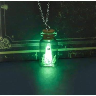Imagem de Colar com pingente de fantasma de musgo de garrafa de vidro que brilha no escuro colar de fantasma fofo divertido presente de joias de Halloween