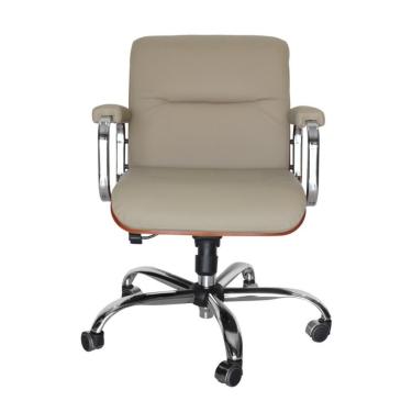 Imagem de Cadeira Eames Diretor Linha Capa em Madeira Marrom