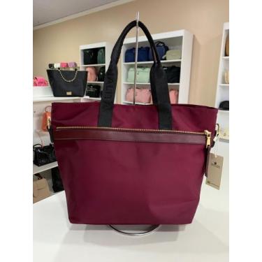 Imagem de Bolsa em nylon Chalita com duas alças uma de ombro e transversal ótima