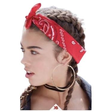 Imagem de Bandana Tradicional Paisley Vermelha, Lenço Unissex para Cabelo, Acessório de Moda com Estampa Clássica