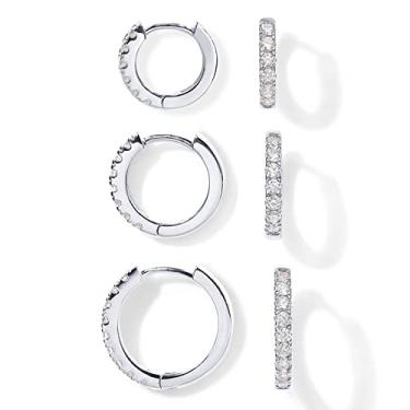 Imagem de PAVOI Conjunto de 3 pares de brincos de argola de prata esterlina 925 banhados a ouro 18K para mulheres | Pacote de brincos Huggie, 8mm, 10mm and 12mm, Ouro branco, Zircônia cúbica