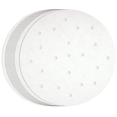 Imagem de Pacote com 100 forros de frigideira de ar da Juvale, folheto de papel perfurado de 20 cm, forro de vaporizador de bambu redondo, tapete para cesto antiaderente – 20 cm, branco