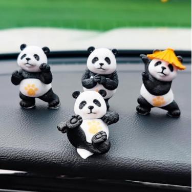 Imagem de ZOSTLAND Decorações de painel de carro, enfeites de carro azuis para painel, ornamentos engraçados de carro, decorações de carro fofas para SUV, sala de estar, quarto, mesa (Kongfu Panda 4 peças)