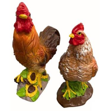 Imagem de Casal Decorativo Galinha e Galo Realista em Resina Colorido - LZ Decor