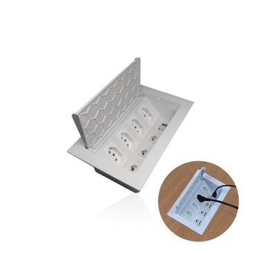 Imagem de Caixa de Tomada Branca Para Embutir Em Mesa E Painel Com 4 Tomadas E 3