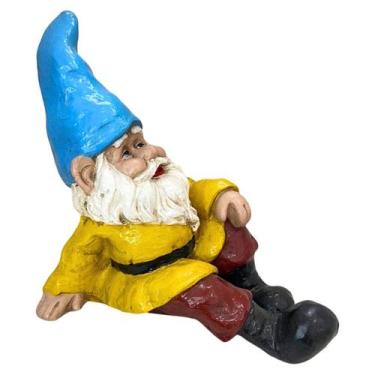 Imagem de Escultura De Jardim Gnomo Sentado Em Resina Anão - LZ Decorações, Marr
