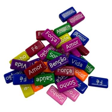 Imagem de 50 Palavras Entremeio Infantil Miçangas Plaquinha Colorida 8X15MM Para Fazer Pulseira Montar Colar (Plastico)