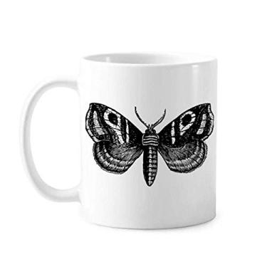 Imagem de Borboleta preta com estampa simples, caneca de cerâmica e porcelana para café