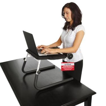 Imagem de FitDesk Conversor de mesa portátil com rolos de massagem e suporte para antebraço, estação de trabalho de altura ajustável de 28 a 50 cm, mesa ergonômica de pé com pernas que não arranham, branco