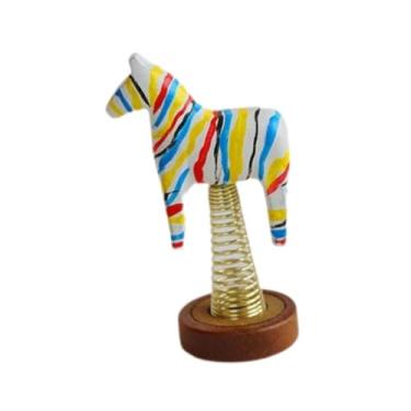 Imagem de XLWLLNJ Estátua de animal para decoração de painel de carro, acessório divertido para interior de carro, enfeite de cavalo de balanço para mesa ou casa, Multicolorido