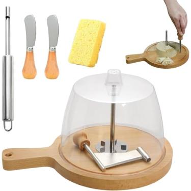 Imagem de Roda de modelador de queijo, base de madeira para barbeador de queijo Girolle multifuncional de aço inoxidável, roda de cortador de queijos com tampa de vidro. (modelo padrão, com capa)