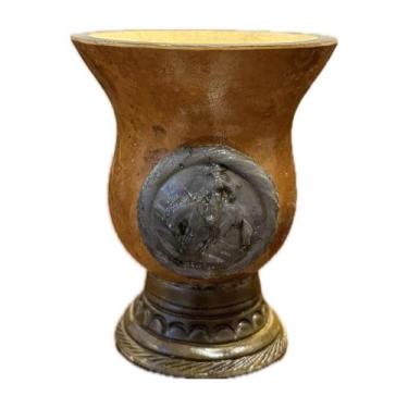 Imagem de Cuia Taça Com Medalhão em Resina Michelon Tradicional