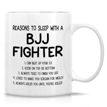 Imagem de Retreez Caneca engraçada de Jiu-Jitsu brasileiro - Razões para dormir com um lutador de Jiu-Jitsu - Xícara de café de cerâmica de 325 ml - Presente bem-humorado para entusiastas de Jiu-Jitsu,