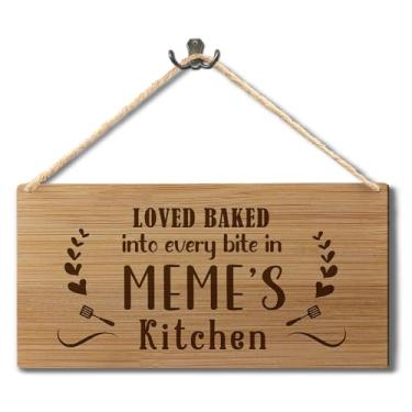 Imagem de Ryeolo Meme's Kitchen Sinais de madeira para pendurar na parede, decoração de parede de cozinha meme avó para sala de jantar em casa, presentes de aniversário de dia das mães para avó de neta, neto
