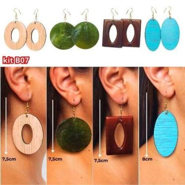 Imagem de 8 brincos Kit  com 4 pares de brincos feminino em diversos tamanhos e 