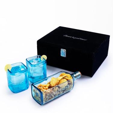 Imagem de Conjunto de 3 copos e travessa de gim Bombay Sapphire Upcycled com caixa de presente premium | Copos ecológicos para bebidas feitos de garrafas de gin | Ideal para gin, uísque, petiscos de coquetel e