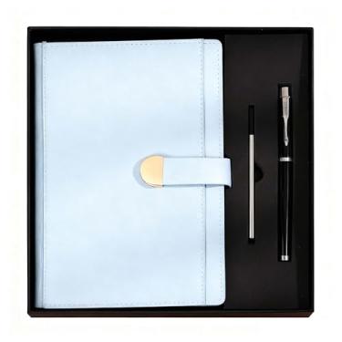 Imagem de IGYYO A5 Caderno diário de couro capa dura com conjunto de canetas para trabalho, escola, escrita, caderno de negócios, 300 páginas + refil de caneta + embalagem de caixa de presente (azul claro)