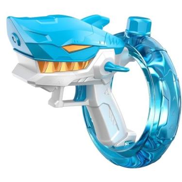 Imagem de Pistola de Água Shark Eletrônica com LED, Bateria Recarregável USB, Design Tubarão Azul e Branco, Disparo de Água Longo Alcance, Brinquedo Aquático para Crianças