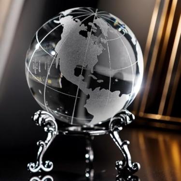 Imagem de vskikris Bola de globo mundial de cristal de 60 mm com suporte de metal - Decoração de esfera de globo terrestre de vidro pequeno para exibição de mesa de escritório em casa - 5 cm