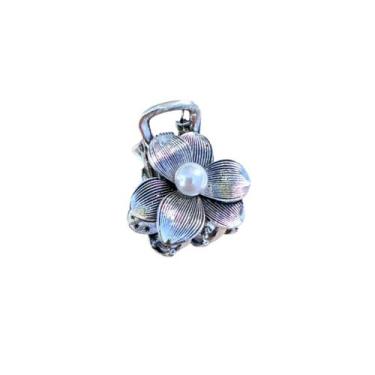 Imagem de Mini Piranha de Flor em Metal com Pérola Central - Pistache Acessórios