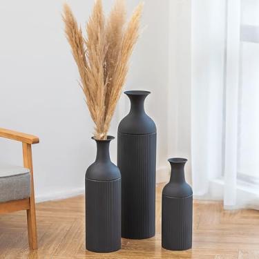 Imagem de Sziqiqi Vaso de piso alto preto: vasos grandes de metal com nervuras 27/20/40.6 cm para sala de estar, moderno para grama dos pampas, vaso grande para lareira, canto de casa, corredor, escritório