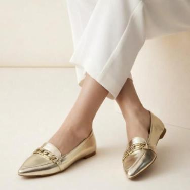 Imagem de Sapatilha Mocassim Feminina Dourada Bico Fino com Corrente Elegante Co