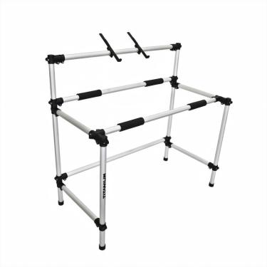 Imagem de Suporte Profissional Titanium Racks RM120 Com Borrachas Para Melhor Acomodar Sua Mesa de Som ou Mixer