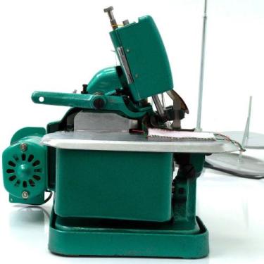 Imagem de Overloque Com Motor Acoplado Semi Industrial- 110 Ou 220v - Mercury, 2