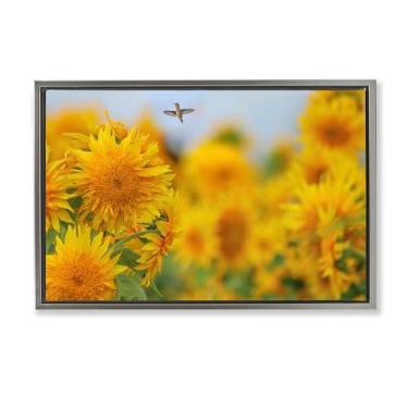 Imagem de Stupell Industries Design de arte de parede em tela flutuante cinza beija-flor feliz e girassóis por Carrie Ann Grippo-Pike, 43 x 63 cm