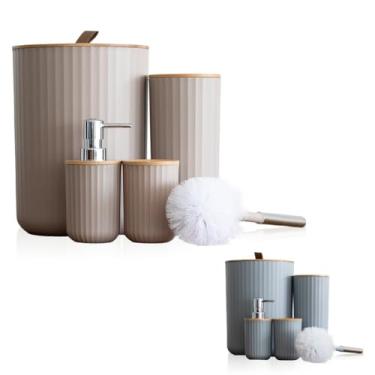 Imagem de Kit para Banheiro Premium Minimalista – Lixeira, Dispenser, Porta-Escova, Copo, Escova Sanitária e Saboneteira | Design Clean, Textura Canelada, Bambu e Inox(4 Peças Bege)