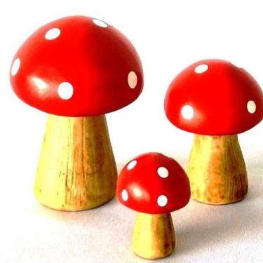 Imagem de Estatueta Miniatura Trio De Cogumelo VERMELHO Enfeite - Hp Decor