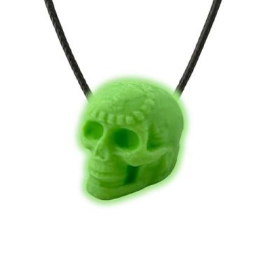 Imagem de Colar Asteca Apito da Morte – Pingente de Caveira Verde que Brilha no Escuro para Homens e Mulheres – 125 dB + dB – Joias Grunge Gothic Statement – Colar de Terror Alto – Cordão encerado preto de 50