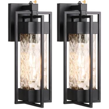 Imagem de KIALUSH Pacote com 2 luzes de parede do crepúsculo ao amanhecer, luzes externas modernas à prova d'água para varanda com sensor de fotocélula, luminárias externas com vidro de água para garagem de